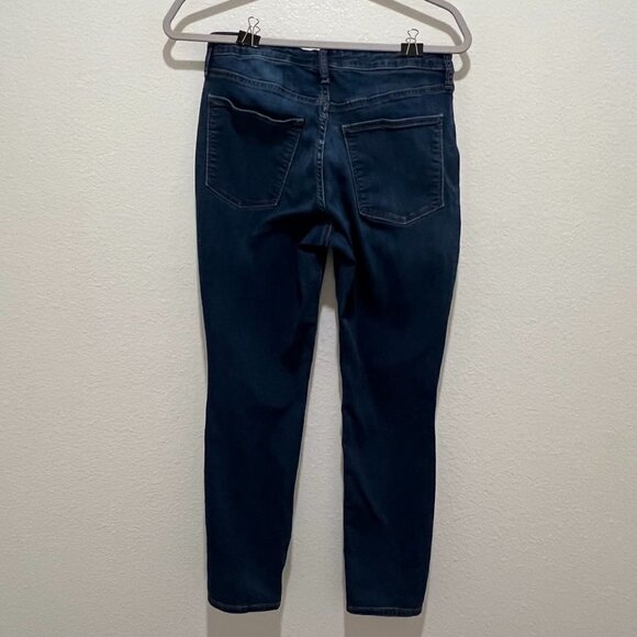 Universal Thread Jeans - Mid Rise Skinny Size 8 - Picture 2 of 8